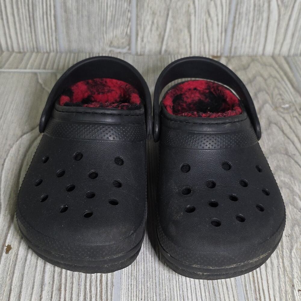 CROCS Classic Lined Clogs Black and Red Buffalo Check Fleece Child Size 10 - Picture 3 of 11